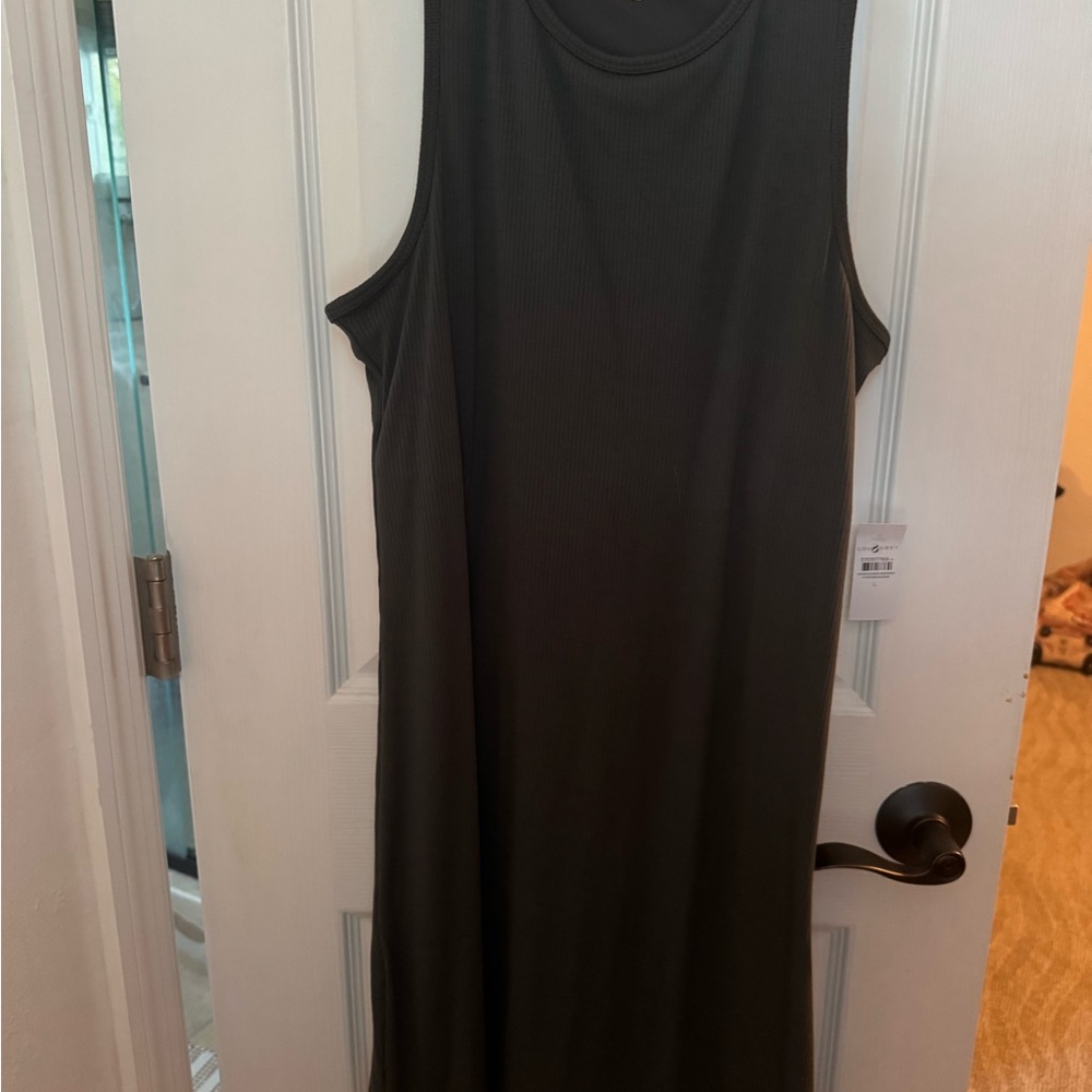 Lou & Grey Sleeveless Midi Dress in Olive Green